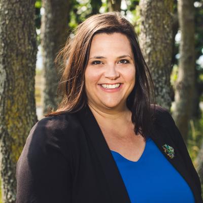 Photo of Renee by Jesse Holland Photography